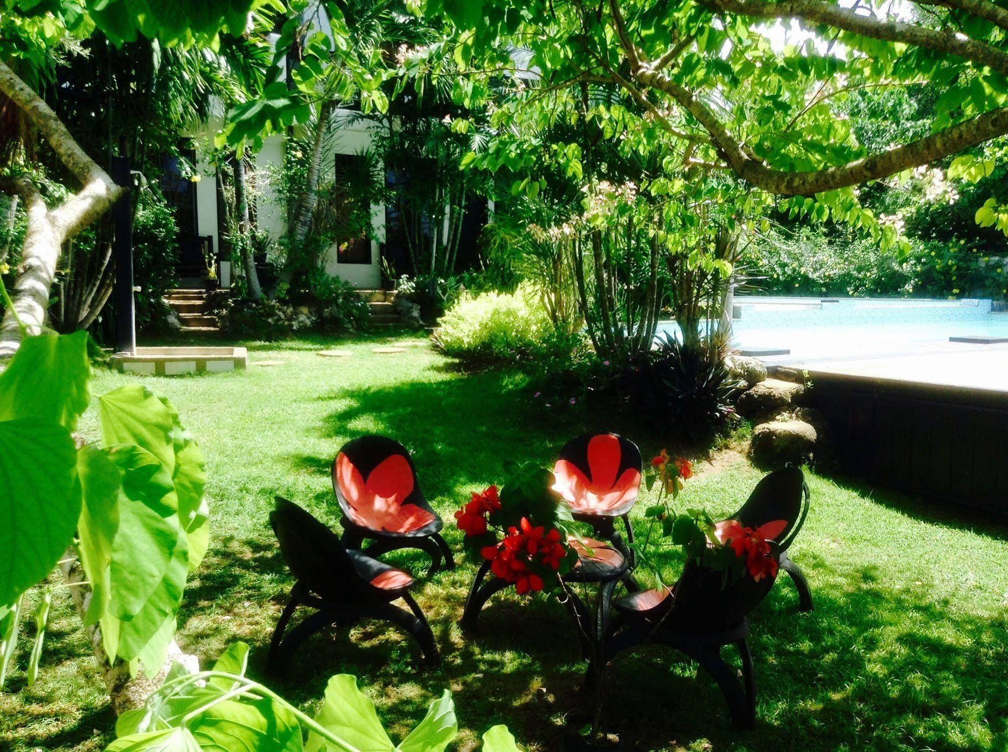 La Pernela Resort Biking Exterior photo