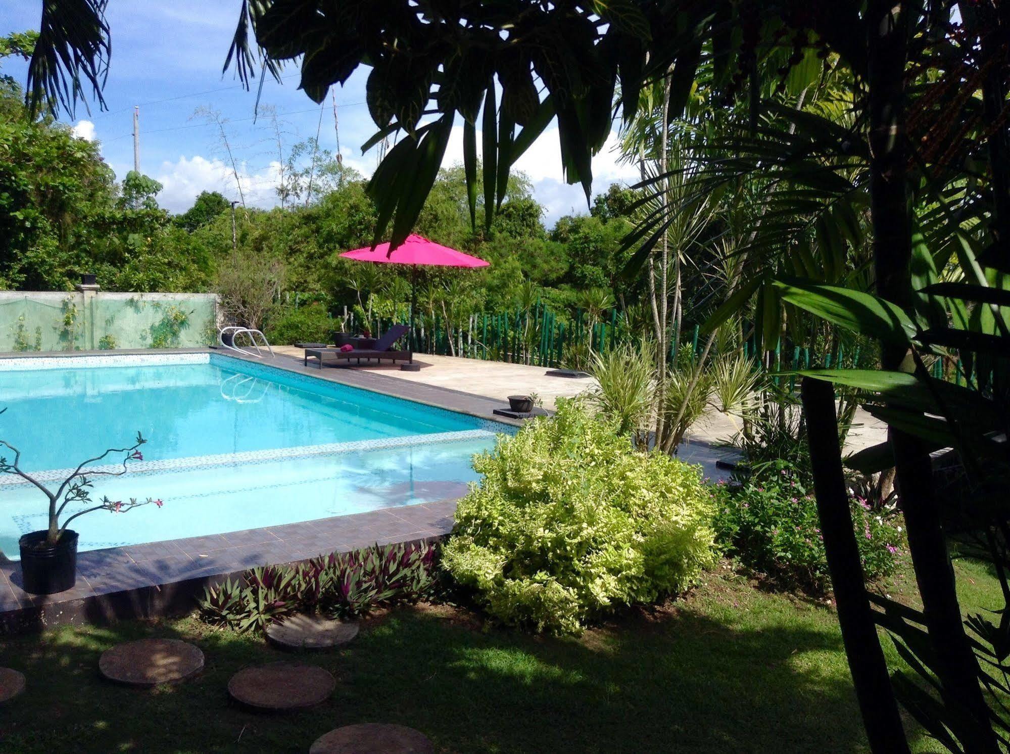 La Pernela Resort Biking Exterior photo